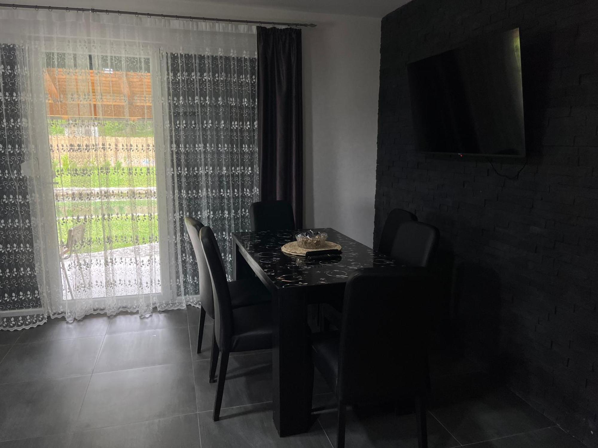 הוילה Bihać Vacation House Studenac מראה חיצוני תמונה